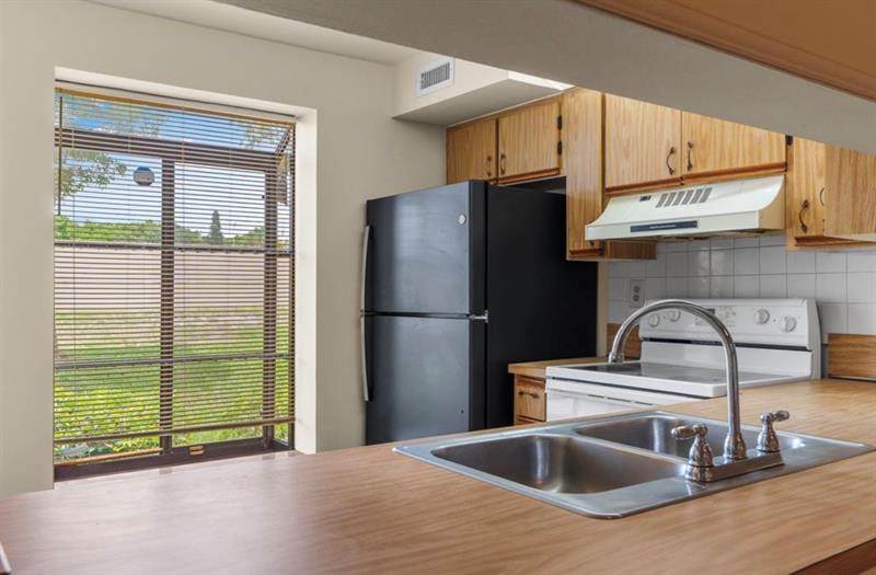 707 Gardens Drive Pompano Beach FL 33069