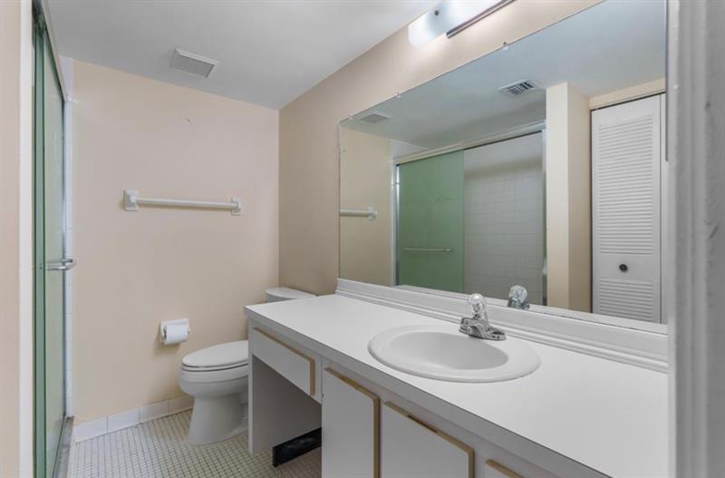 707 Gardens Drive Pompano Beach FL 33069