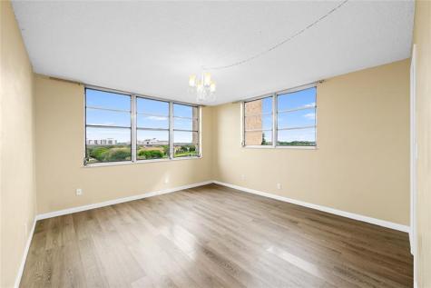 3300 W Rolling Hills Circle Davie FL 33328