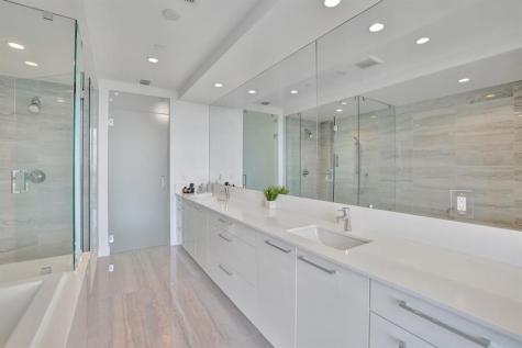 100 E Las Olas Boulevard Fort Lauderdale FL 33301