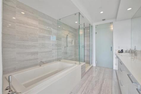 100 E Las Olas Boulevard Fort Lauderdale FL 33301