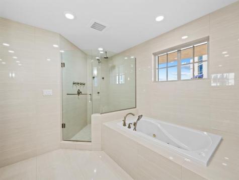 3415 N Ocean Drive Hollywood FL 33019