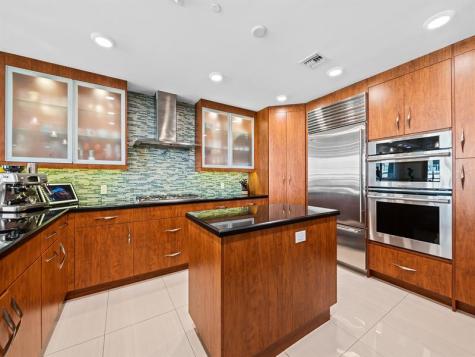 3415 N Ocean Drive Hollywood FL 33019