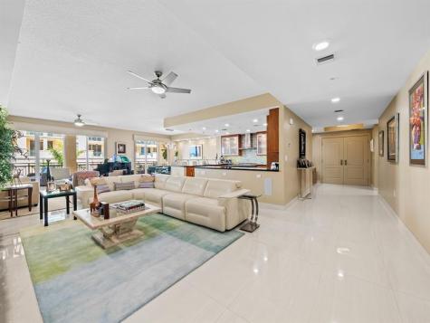 3415 N Ocean Drive Hollywood FL 33019