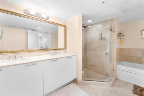 1800 N Bayshore Drive Miami FL 33132
