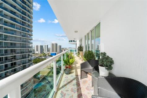 1800 N Bayshore Drive Miami FL 33132