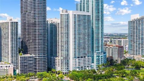 1800 N Bayshore Drive Miami FL 33132