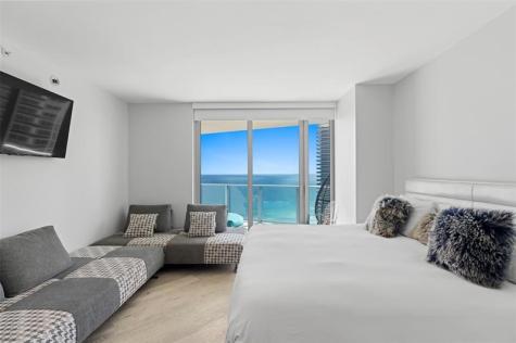 4111 S Ocean Drive Hollywood FL 33019