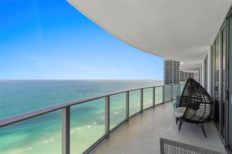 4111 S Ocean Drive Hollywood FL 33019
