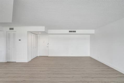 2500 NE 48th Lane Fort Lauderdale FL 33308