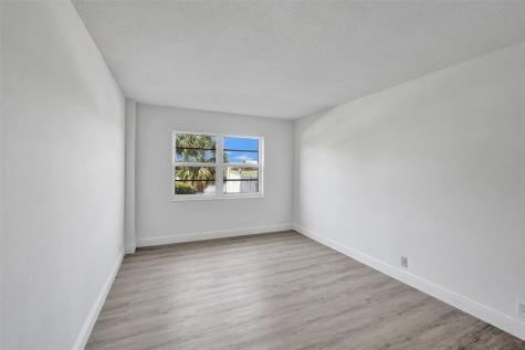 2500 NE 48th Lane Fort Lauderdale FL 33308