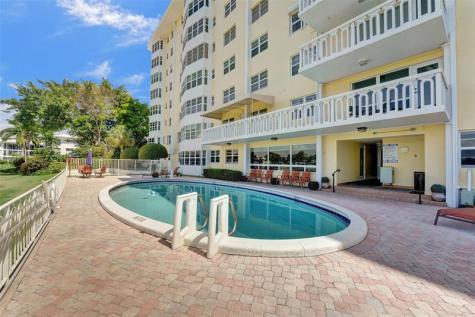 2500 NE 48th Lane Fort Lauderdale FL 33308