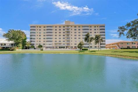 2500 NE 48th Lane Fort Lauderdale FL 33308