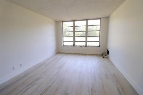 4007 N Cypress Drive Pompano Beach FL 33069