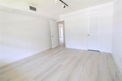 4007 N Cypress Drive Pompano Beach FL 33069
