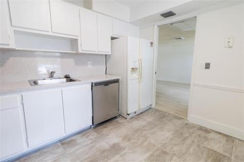 4007 N Cypress Drive Pompano Beach FL 33069