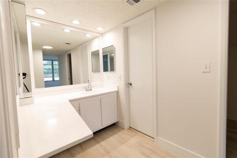 4007 N Cypress Drive Pompano Beach FL 33069