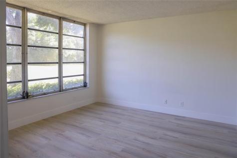 4007 N Cypress Drive Pompano Beach FL 33069