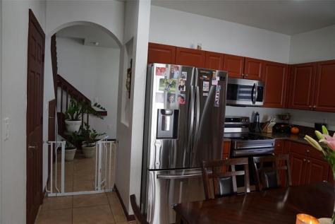3024 NW 30th Way Oakland Park FL 33311