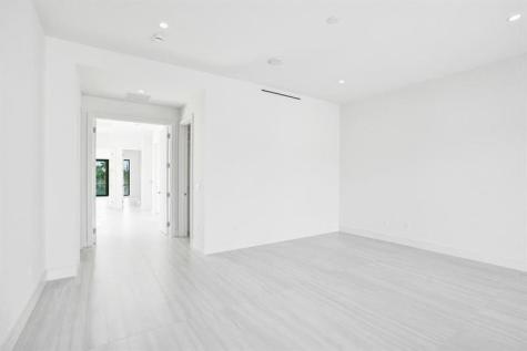 4524 Seagrape Drive Lauderdale By The Sea FL 33308