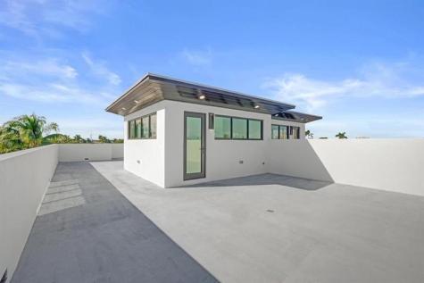 4524 Seagrape Drive Lauderdale By The Sea FL 33308