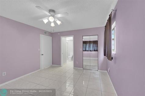 9968 N Belfort Circle Tamarac FL 33321