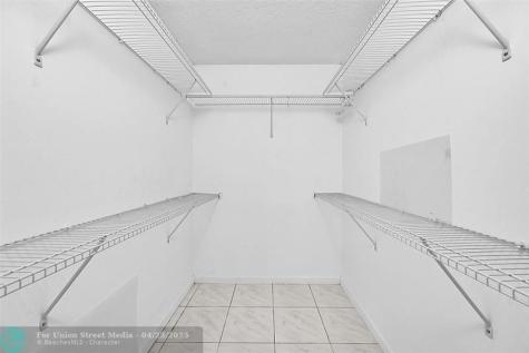9968 N Belfort Circle Tamarac FL 33321