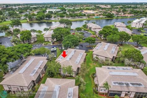 9968 N Belfort Circle Tamarac FL 33321