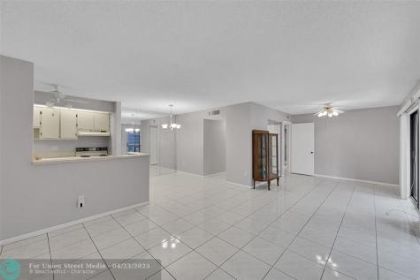9968 N Belfort Circle Tamarac FL 33321