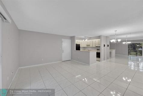 9968 N Belfort Circle Tamarac FL 33321