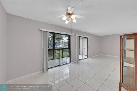 9968 N Belfort Circle Tamarac FL 33321