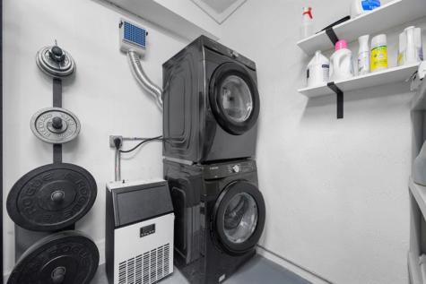 3909 Monarch Lane Coconut Creek FL 33073