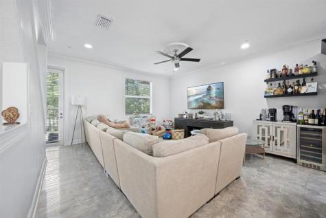 3909 Monarch Lane Coconut Creek FL 33073