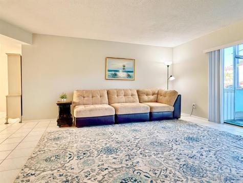 4401 NW 41st Street Lauderdale Lakes FL 33319