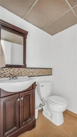 703 Brittany Delray Beach FL 33446