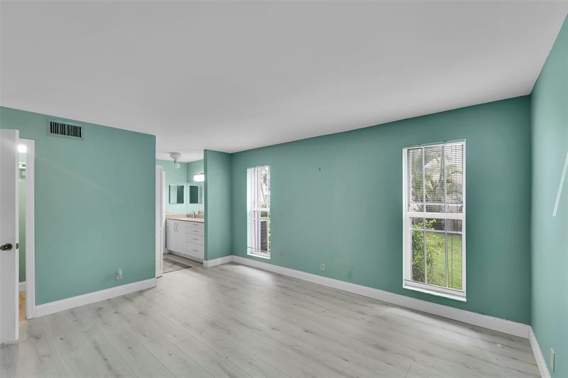 1521 NW 19th Terrace Delray Beach FL 33445