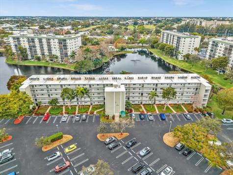 2236 N Cypress Bend Drive Pompano Beach FL 33069