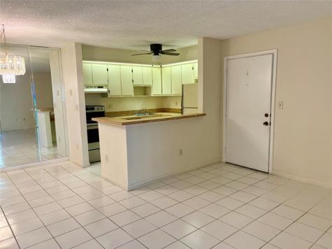 9384 S Belfort Circle Tamarac FL 33321