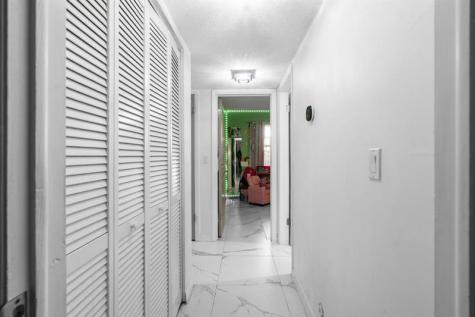 10762 La Placida Drive Coral Springs FL 33065