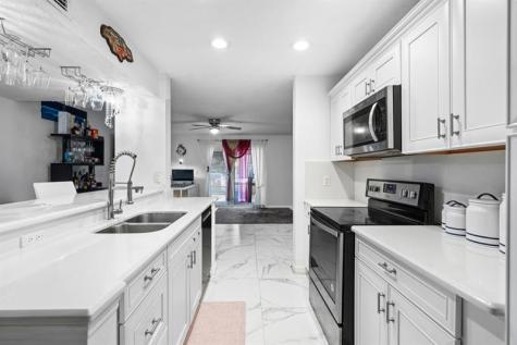 10762 La Placida Drive Coral Springs FL 33065