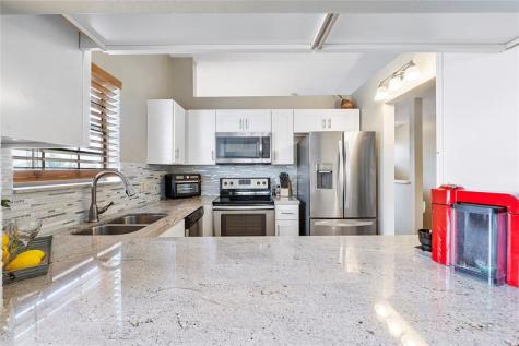 2112 Congressional Way Deerfield Beach FL 33442