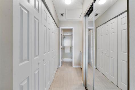 2112 Congressional Way Deerfield Beach FL 33442