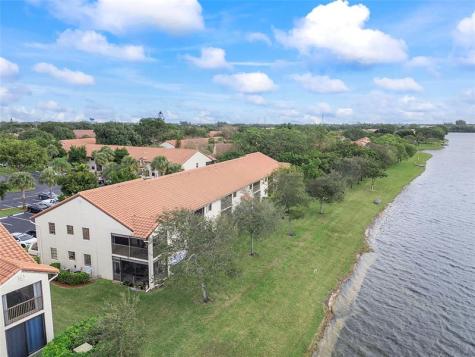 2112 Congressional Way Deerfield Beach FL 33442