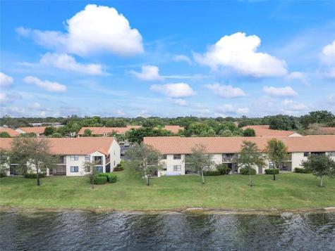2112 Congressional Way Deerfield Beach FL 33442