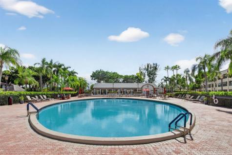 7445 Fairfax Drive Fort Lauderdale FL 33321