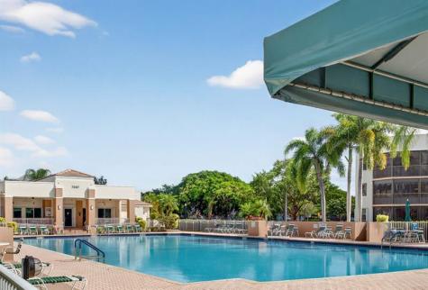 7445 Fairfax Drive Fort Lauderdale FL 33321