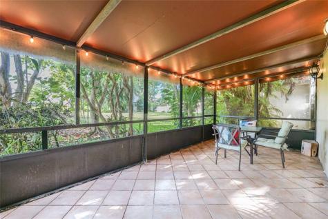 5614 Hammock Lane Lauderhill FL 33319