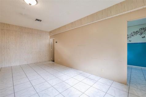 5614 Hammock Lane Lauderhill FL 33319