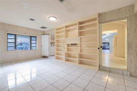 5614 Hammock Lane Lauderhill FL 33319