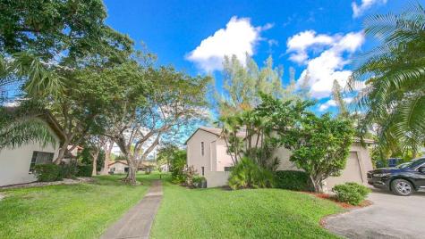 5614 Hammock Lane Lauderhill FL 33319